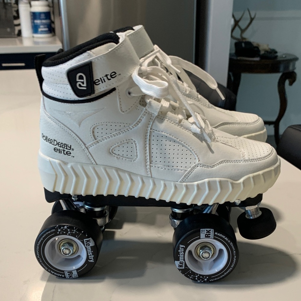 Roller Derby Elite skates